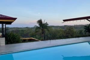 Home or investment opportunity near Playa Bejuco