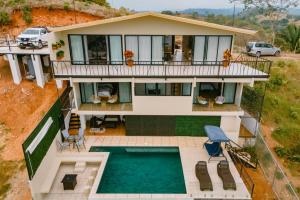 CASA CON VISTA AL MAR 